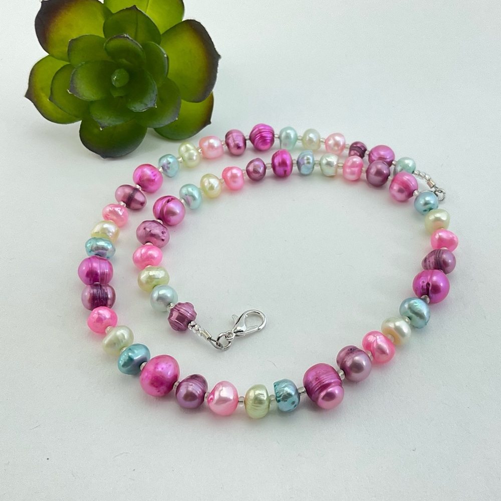 Colorful, Pink Pearl Necklace, Handmade, Candy Core, Barbie Core - Picture 7 of 8